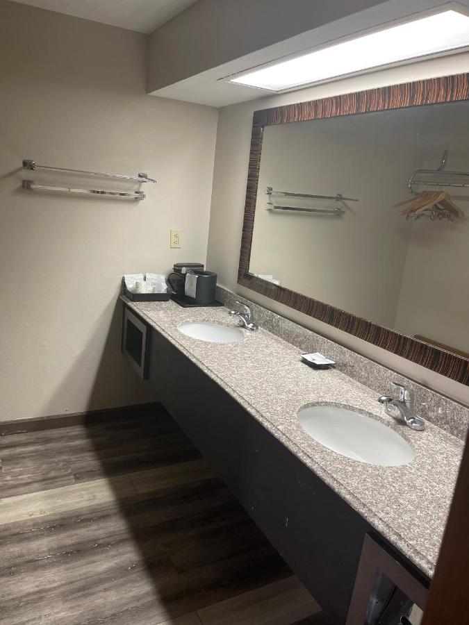 Royal Inn & Suites Mountain Grove Exteriör bild